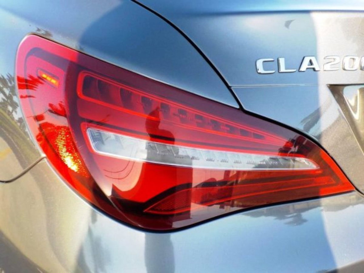 Mercedes-Benz CLA 200 d Automatic Sport (11)