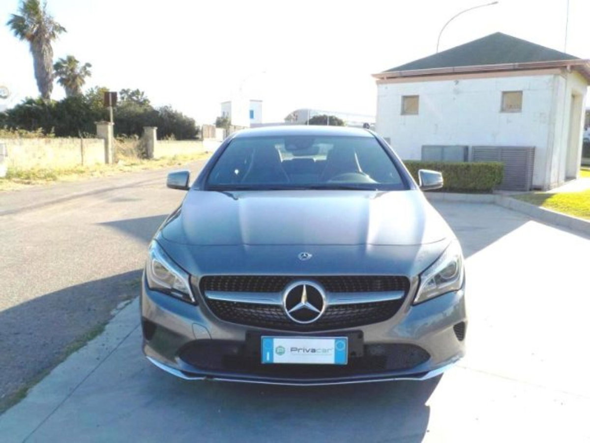 Mercedes-Benz CLA 200 d Automatic Sport (2)