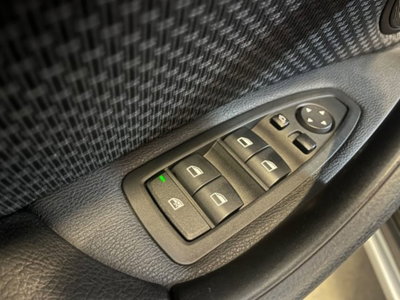 BMW X1 sdrive18d X-Line auto (20)