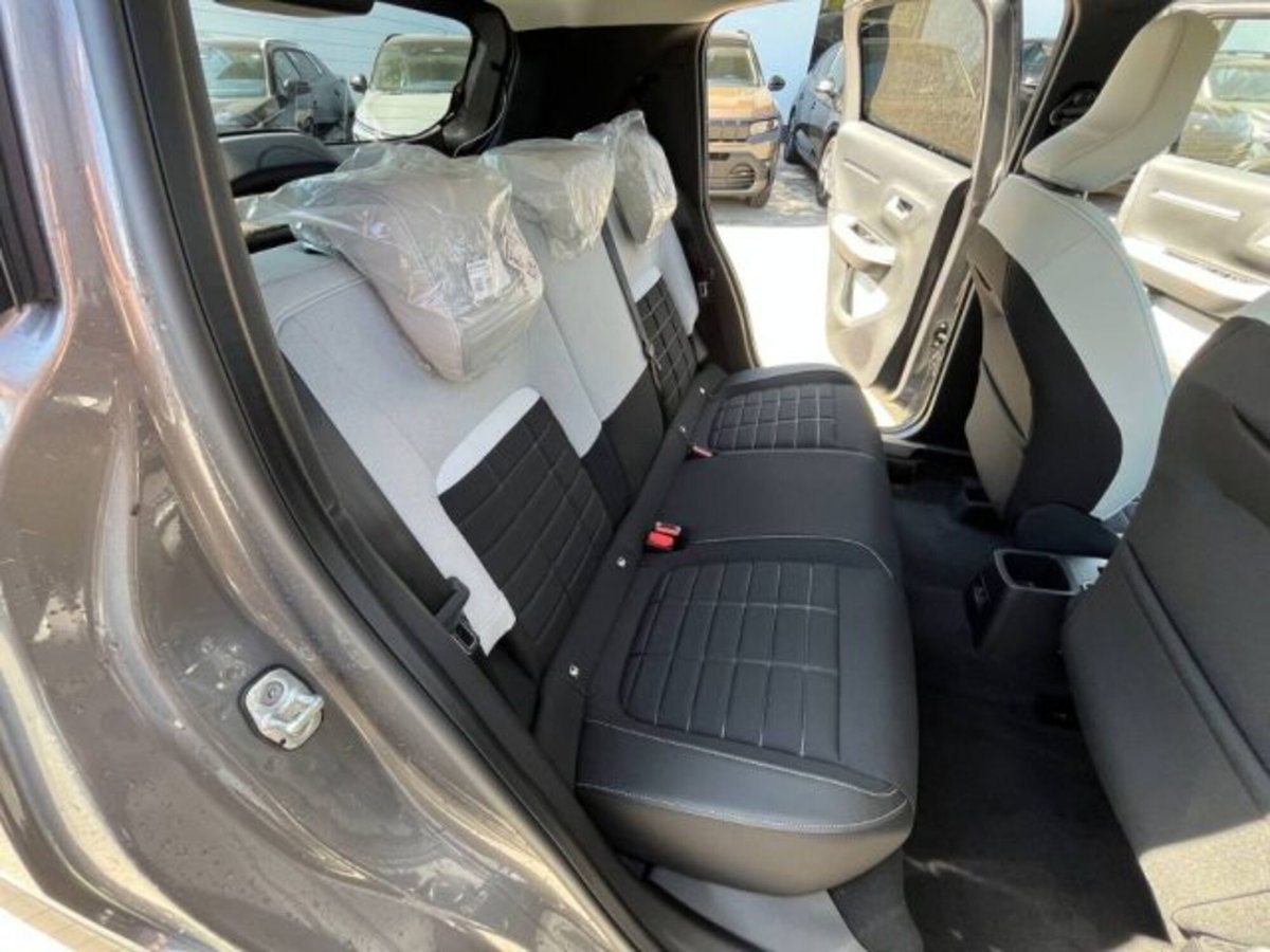 Citroen C3 1.2 puretech turbo Max 100cv s&s (8)
