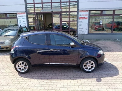 Lancia Ypsilon 1.2 69 CV 5 porte Platinum (4)