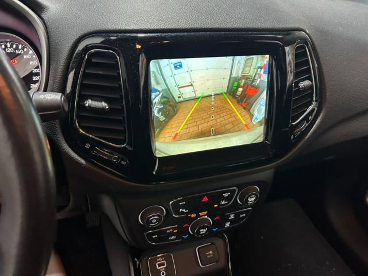 Jeep Compass 1.6 Multijet II 2WD Limited (15)