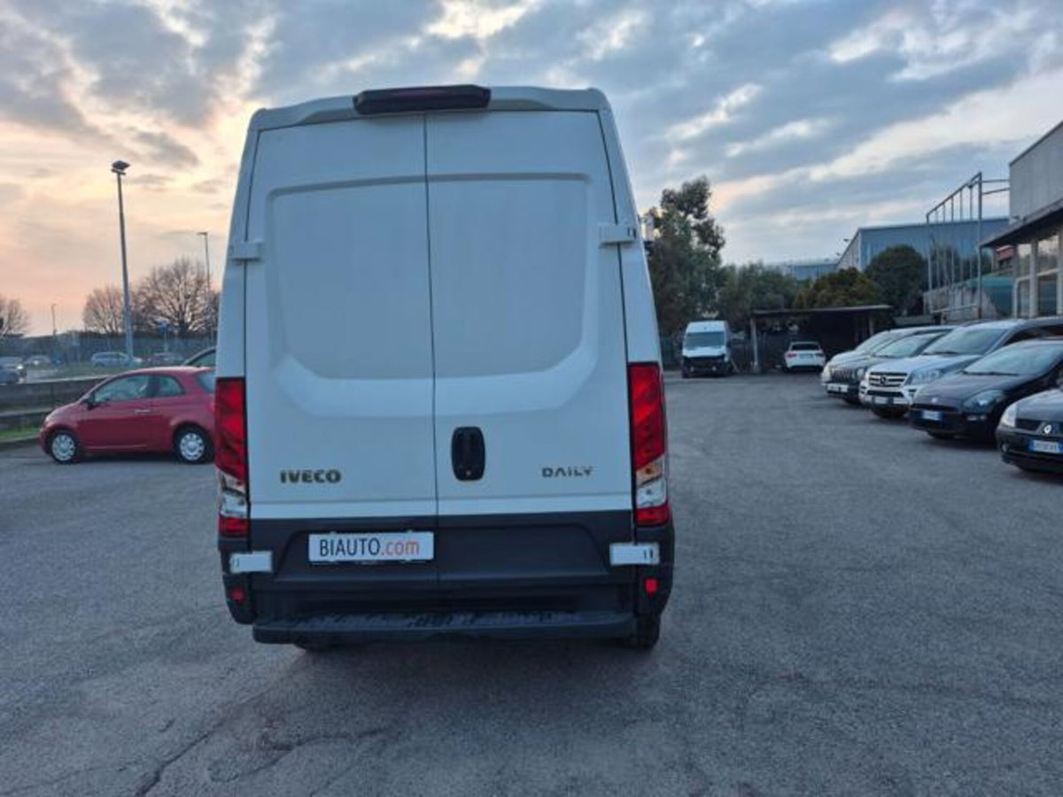 Iveco Daily Furgone 35S12V 2.3 Hpi PM-TA Furgone (6)
