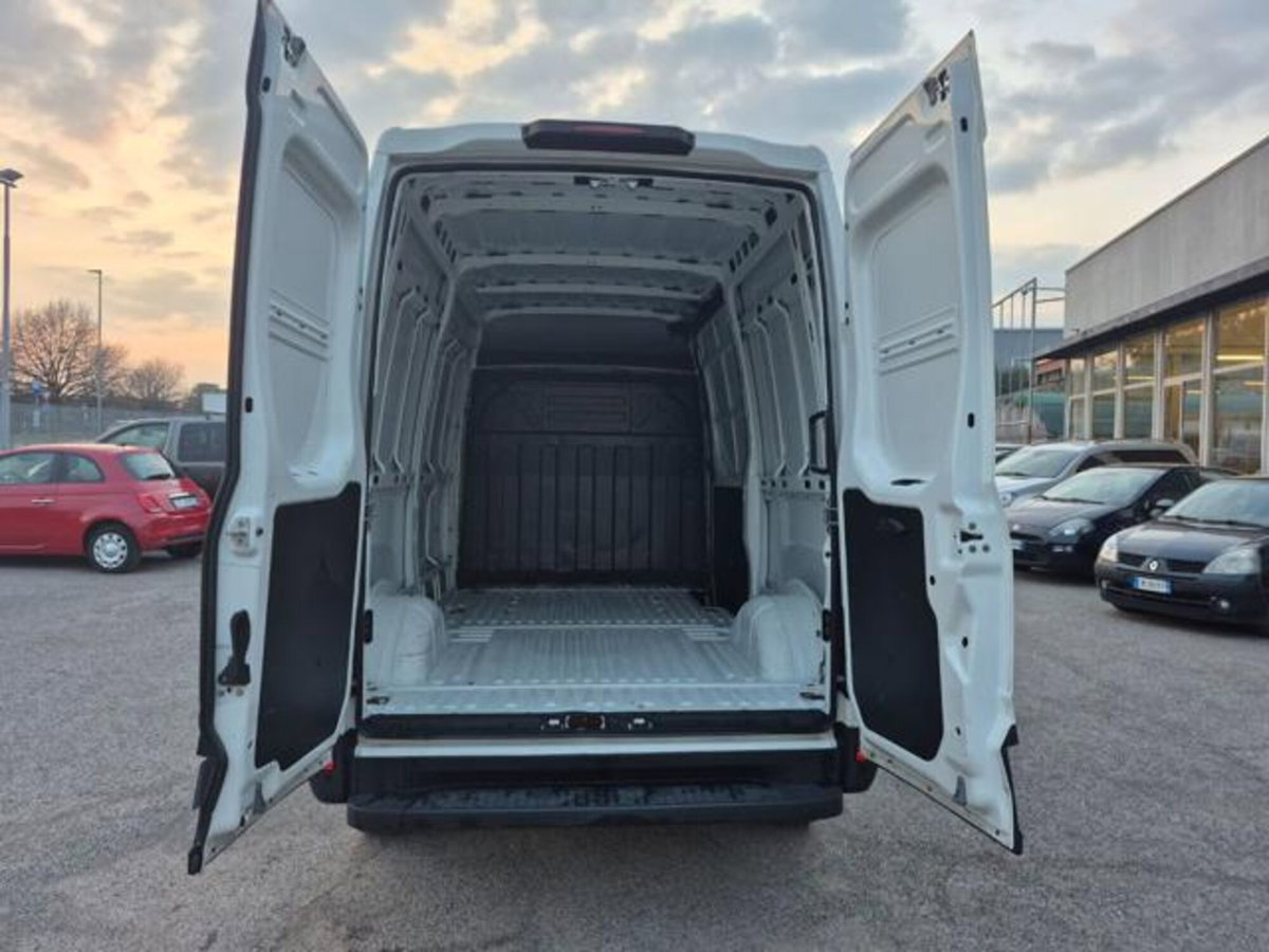 Iveco Daily Furgone 35S12V 2.3 Hpi PM-TA Furgone (7)