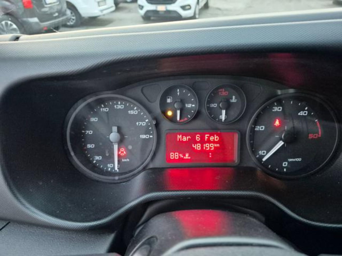 Iveco Daily Furgone 35S12V 2.3 Hpi PM-TA Furgone (8)