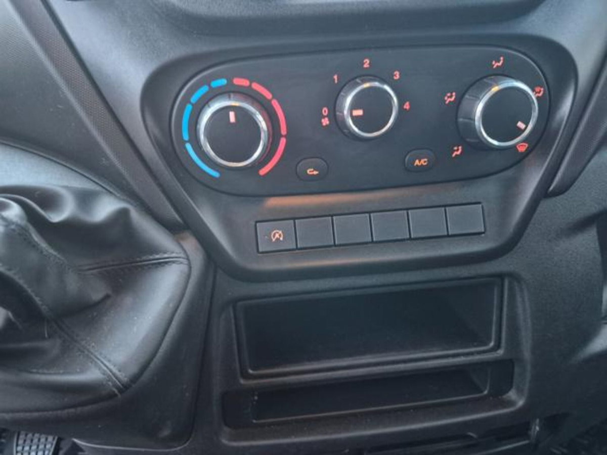Iveco Daily Furgone 35S12V 2.3 Hpi PM-TA Furgone (10)