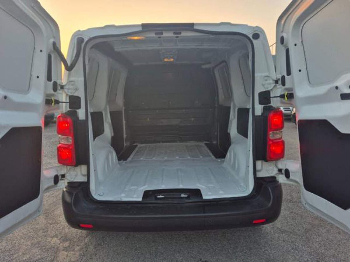 Opel Vivaro Furgone 1.5 Diesel 120CV S&S PL-TN M Furgone Enjoy (6)