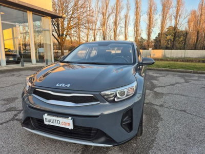Kia Stonic 1.2 DPI Urban (2)
