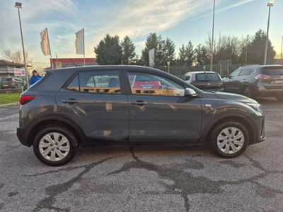 Kia Stonic 1.2 DPI Urban (3)