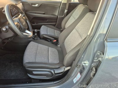 Kia Stonic 1.2 DPI Urban (7)