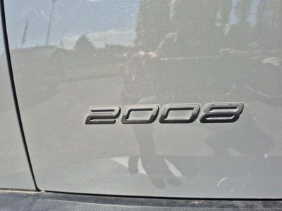 Peugeot 2008 BlueHDi 130 S&S EAT8 Allure Pack (6)