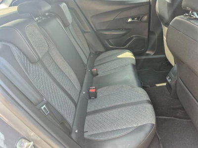 Peugeot 2008 BlueHDi 130 S&S EAT8 Allure Pack (9)