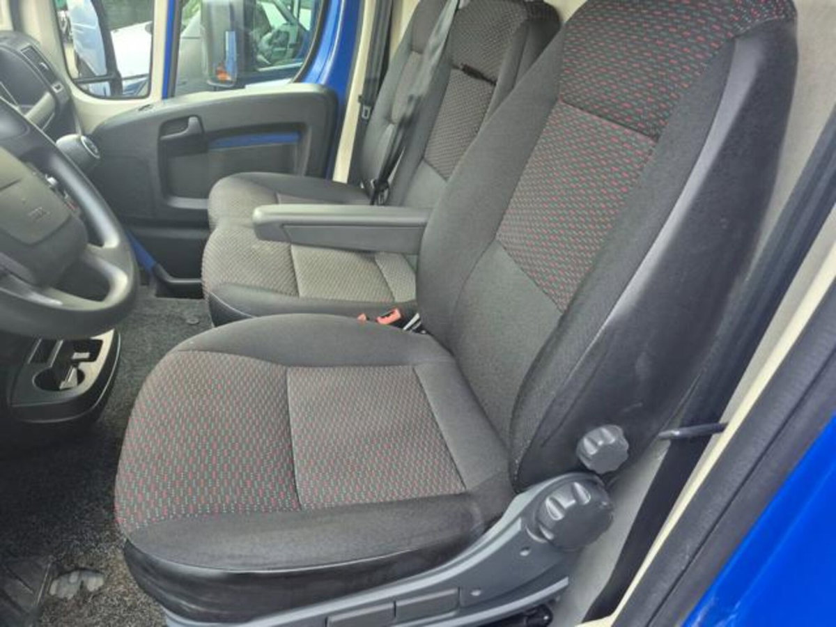 Peugeot Boxer Furgone 335 2.2 BlueHDi 140 S&S PM-TM Furgone Premium (14)