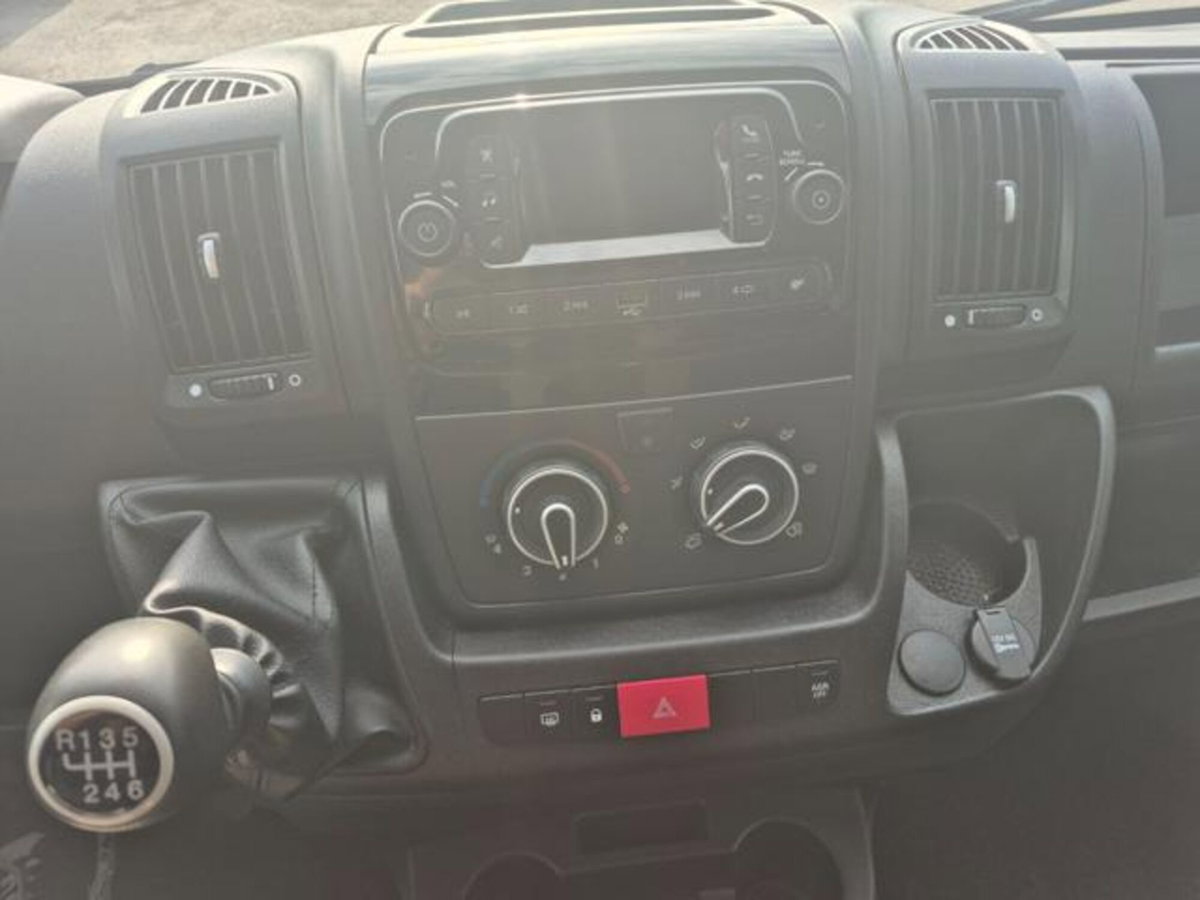 Peugeot Boxer Furgone 335 2.2 BlueHDi 140 S&S PM-TM Furgone Premium (11)