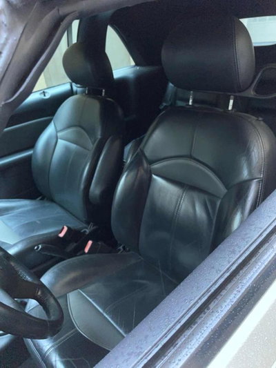 Chrysler PT Cruiser Cabrio PT Cruiser 2.4 turbo cat GT Cabrio (13)