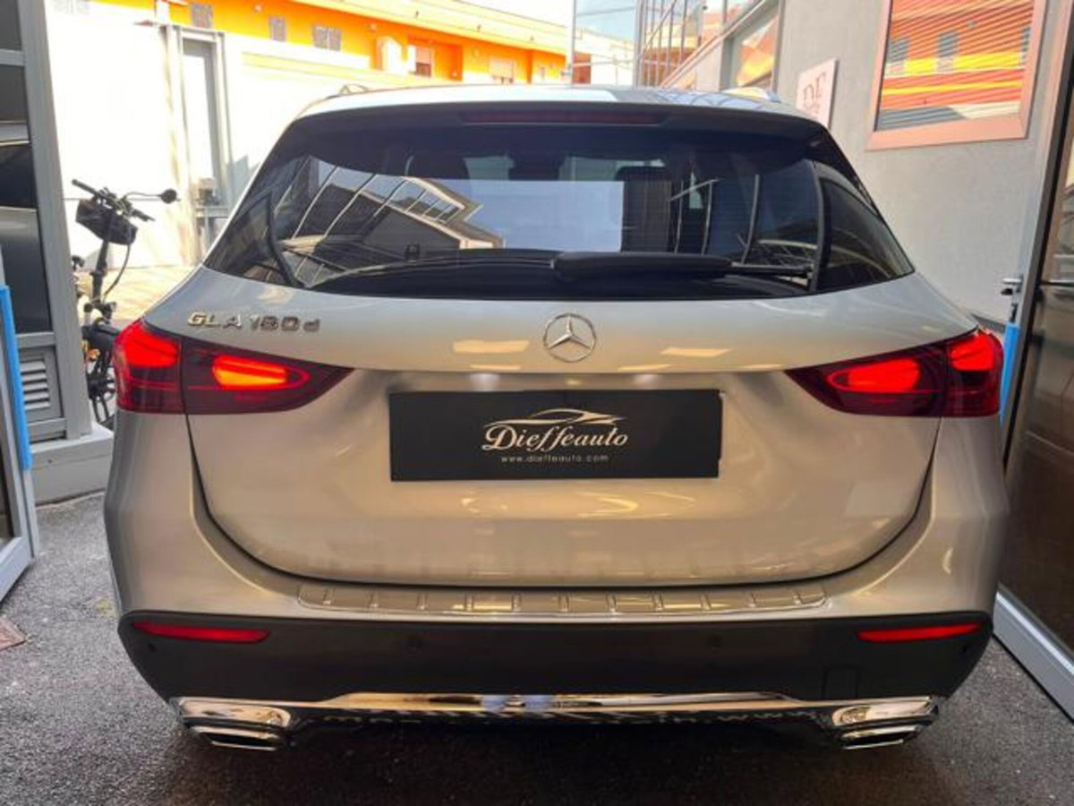 Mercedes-Benz GLA SUV 180 d Progressive Advanced Plus auto (4)
