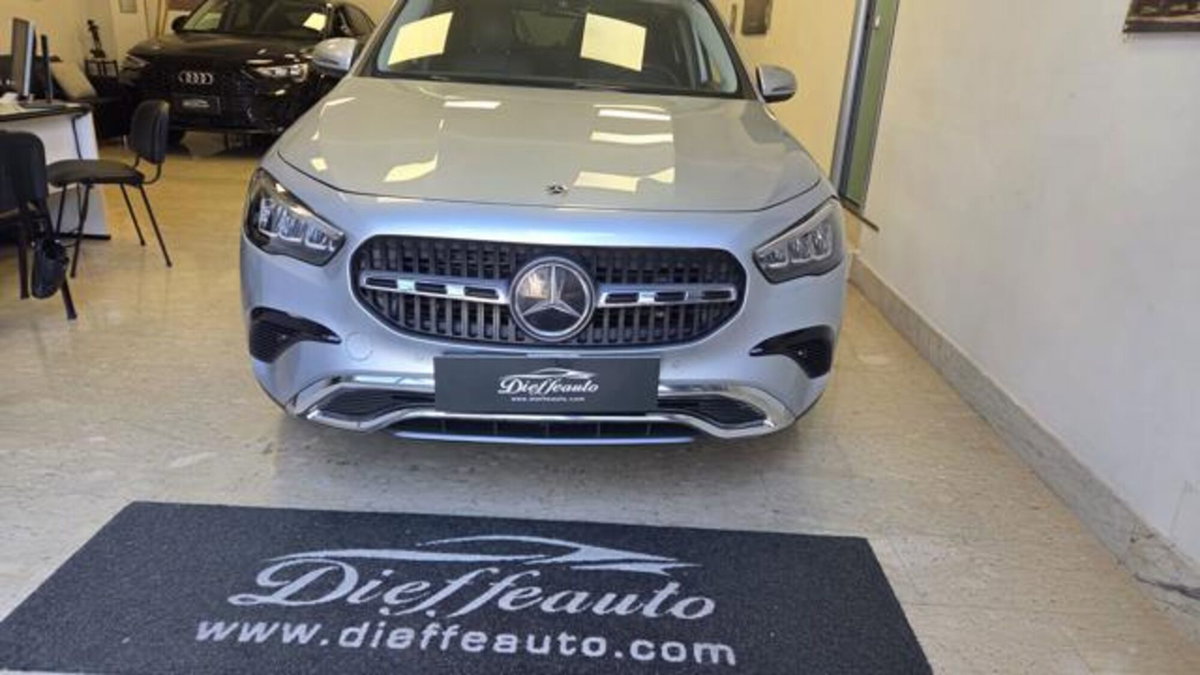 Mercedes-Benz GLA SUV 180 d Progressive Advanced Plus auto (6)