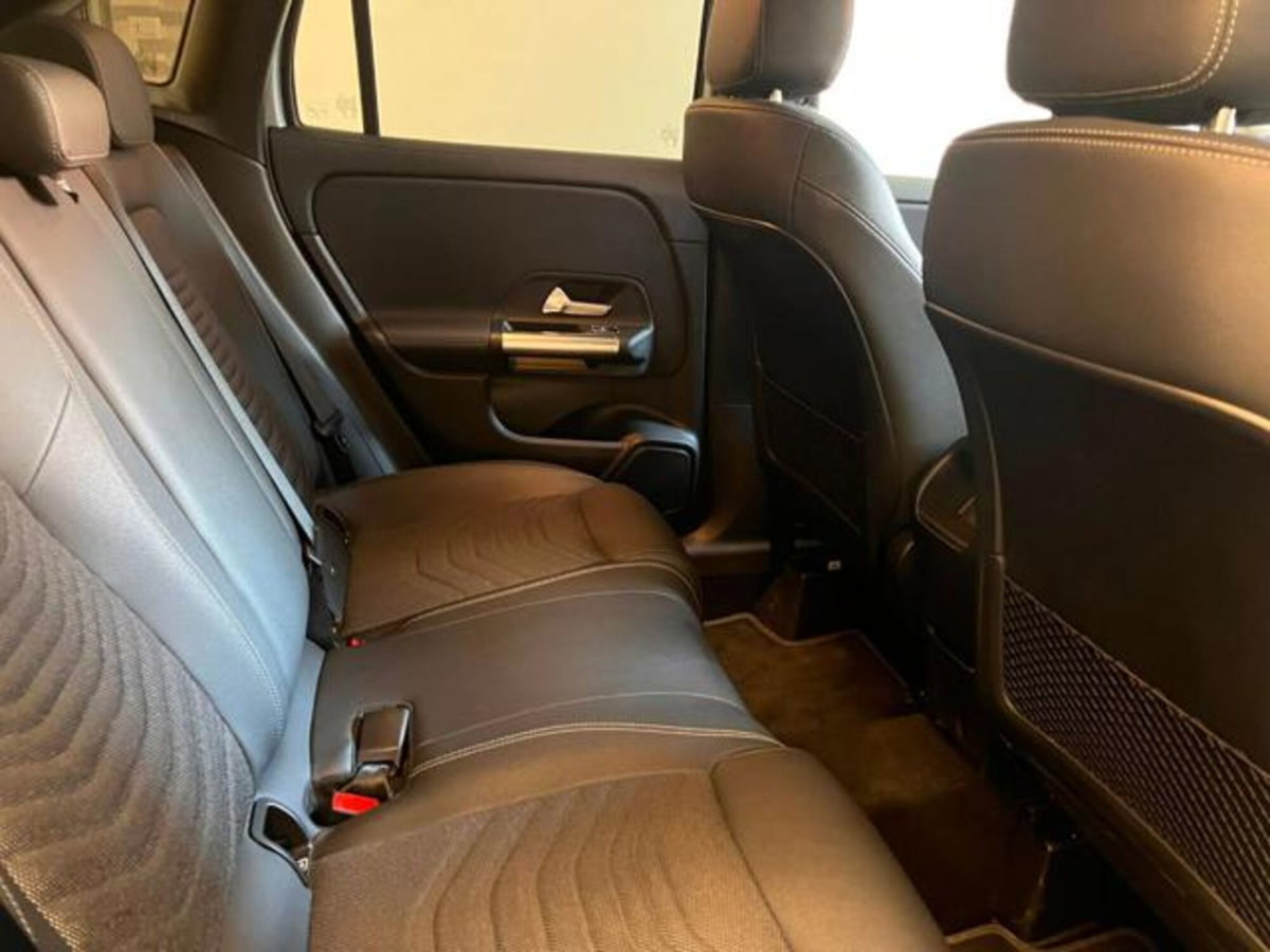Mercedes-Benz GLA SUV 180 d Progressive Advanced Plus auto (11)