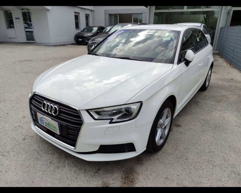 Audi A3 Sportback 30 g-tron S tronic Business