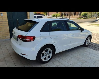 Audi A3 Sportback 30 g-tron S tronic Business (13)