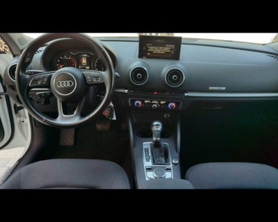 Audi A3 Sportback 30 g-tron S tronic Business (5)