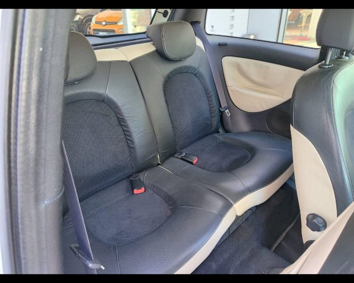 Lancia Ypsilon 1.3 MJT 75 CV Platino (13)