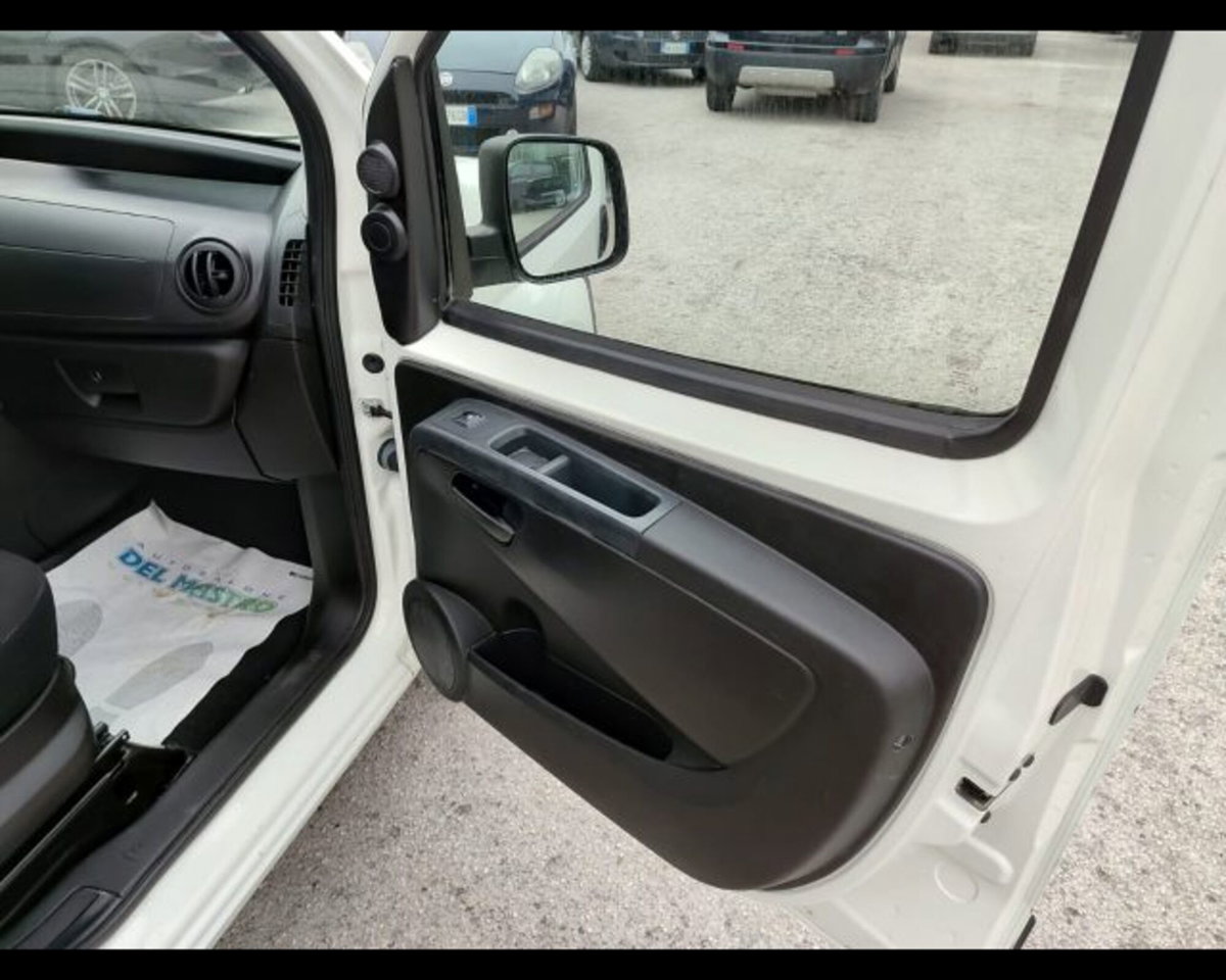 Fiat Fiorino 1.3 MJT 75CV Combi Semi Adventure (11)