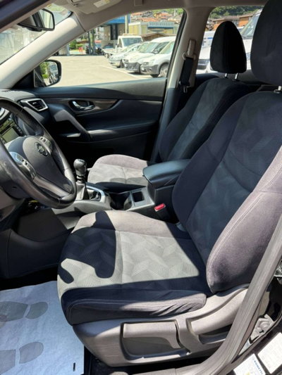 Nissan X-Trail 1.6 dCi 2WD Tekna (9)