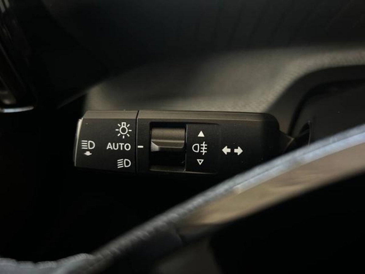 Citroen e-C3 44kWh elettrico Max 113cv (16)