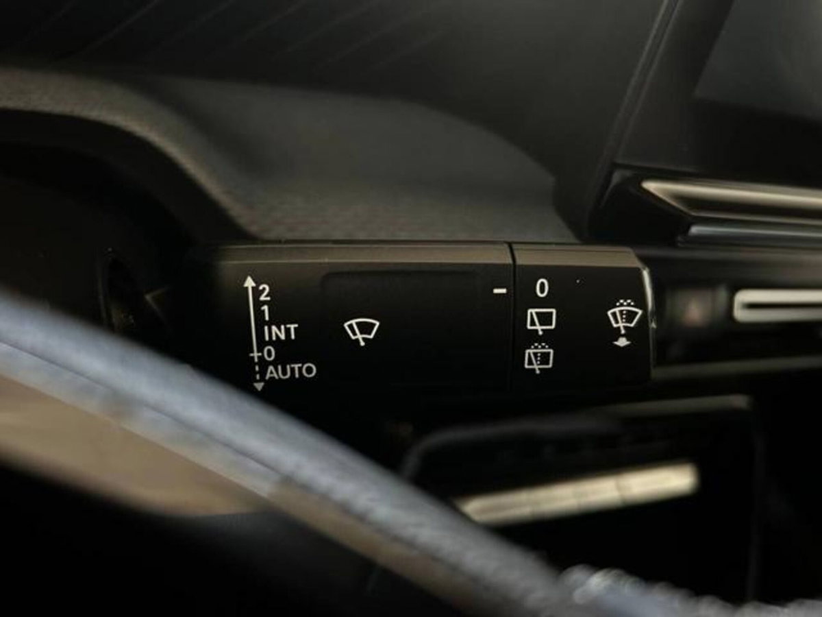 Citroen e-C3 44kWh elettrico Max 113cv (15)