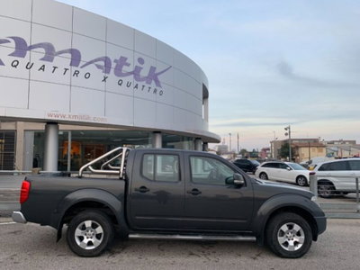 Nissan Navara 2.5 dCi 4 porte Double Cab SE (2)