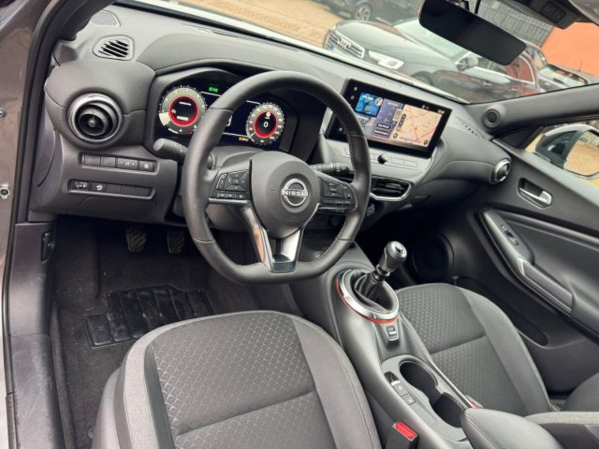 Nissan Juke 1.0 dig-t N-Connecta 114cv (18)