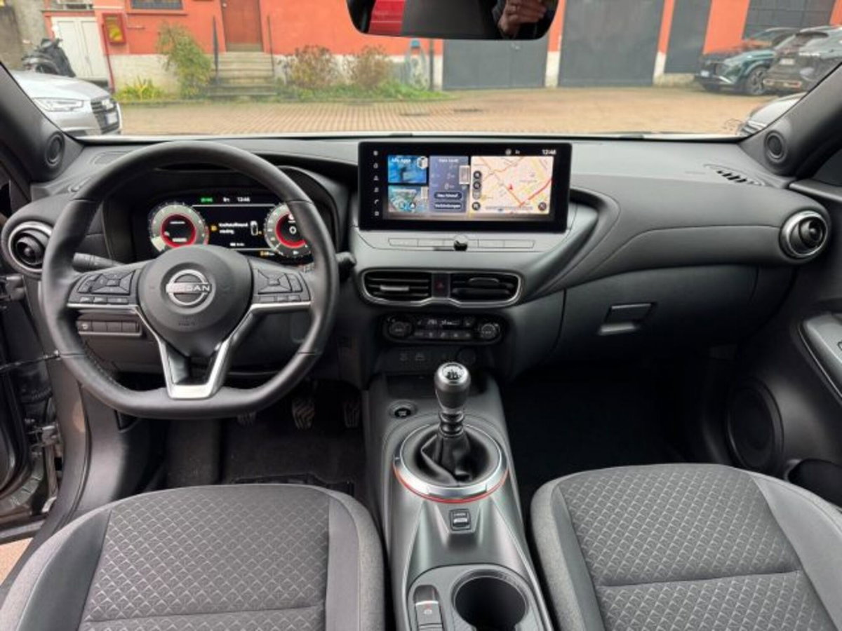 Nissan Juke 1.0 dig-t N-Connecta 114cv (8)