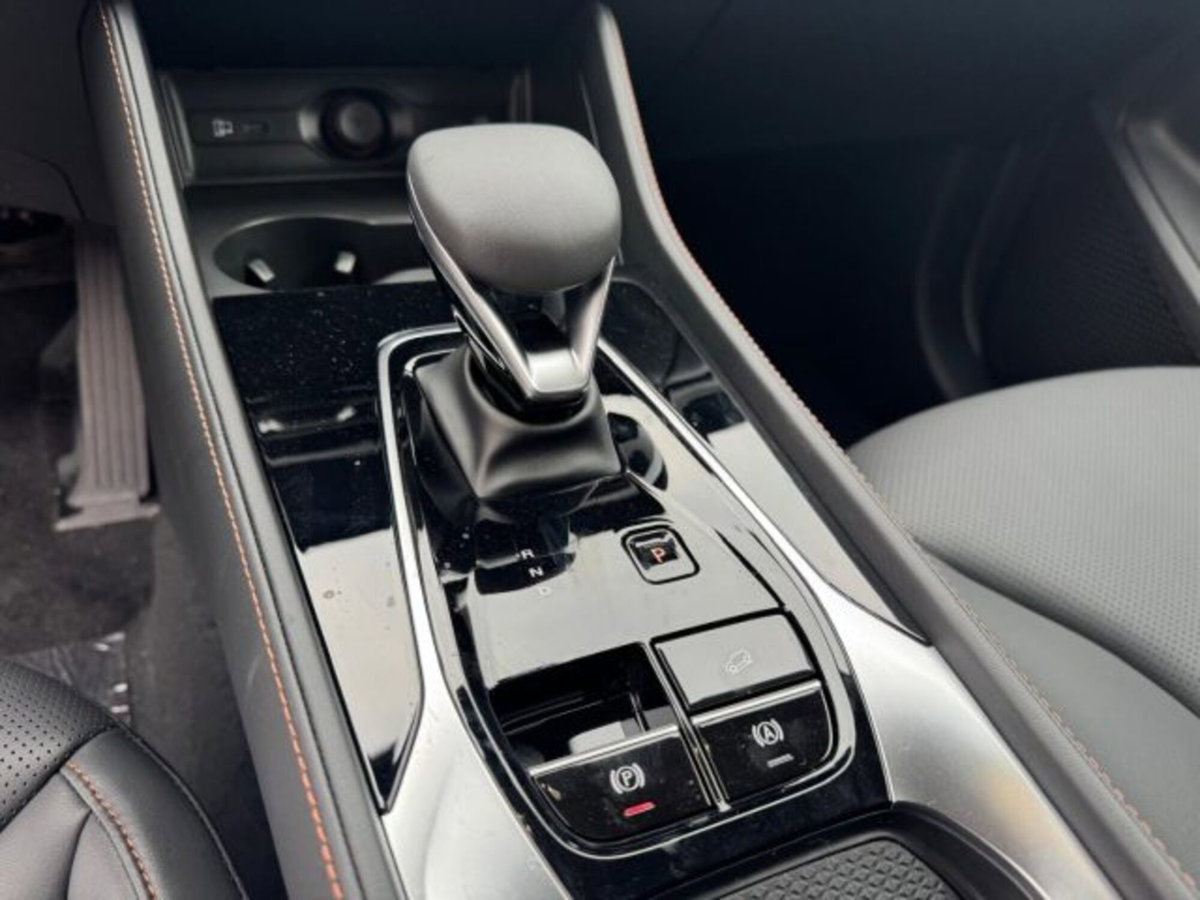 Mg HS HS 1.5T-GDI Luxury (18)