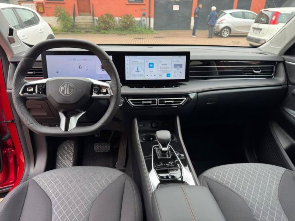 Mg HS 1.5 Comfort auto (9)