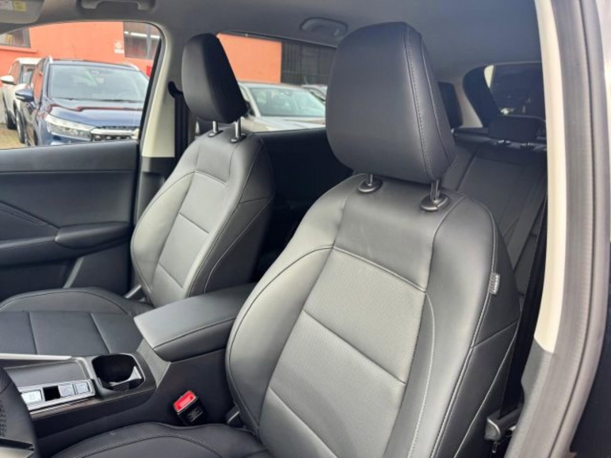 Mg ZS ZS 1.5 Luxury (12)