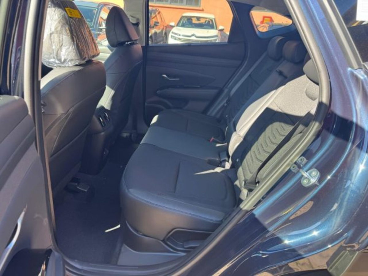 Hyundai Tucson 1.6 CRDi Exellence (17)