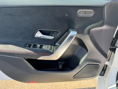 Mercedes-Benz Classe A 180 AMG Line Premium Plus auto (11)