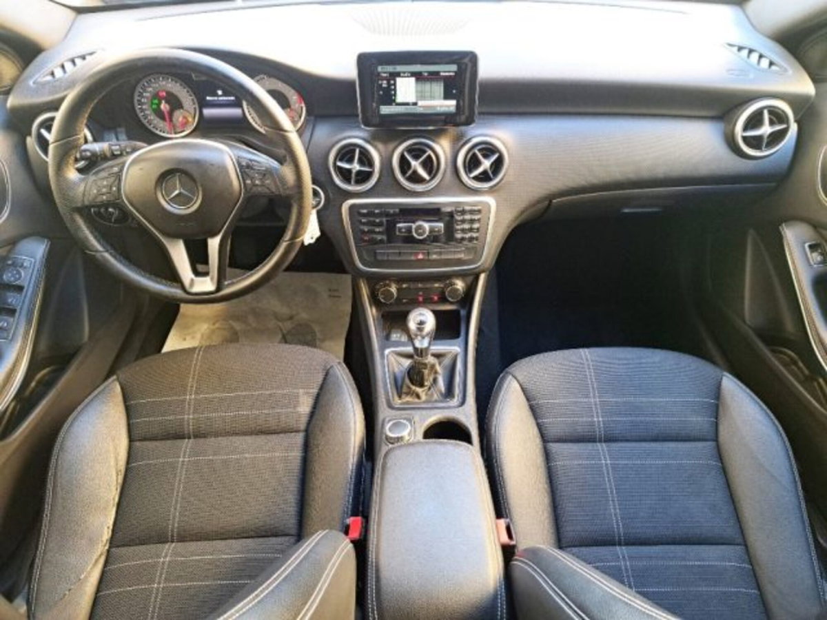 Mercedes-Benz Classe A 200 BlueEFFICIENCY Premium (12)