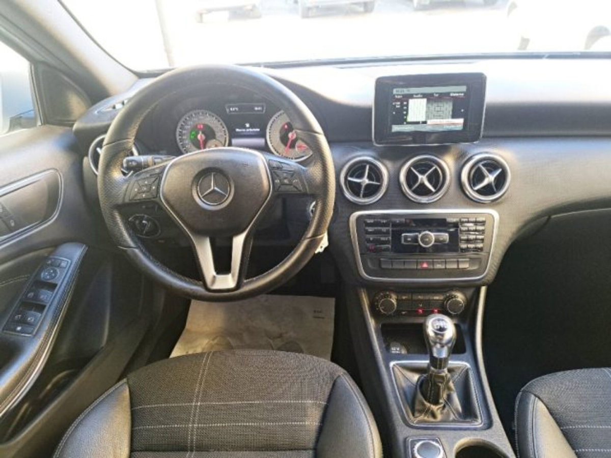 Mercedes-Benz Classe A 200 BlueEFFICIENCY Premium (13)