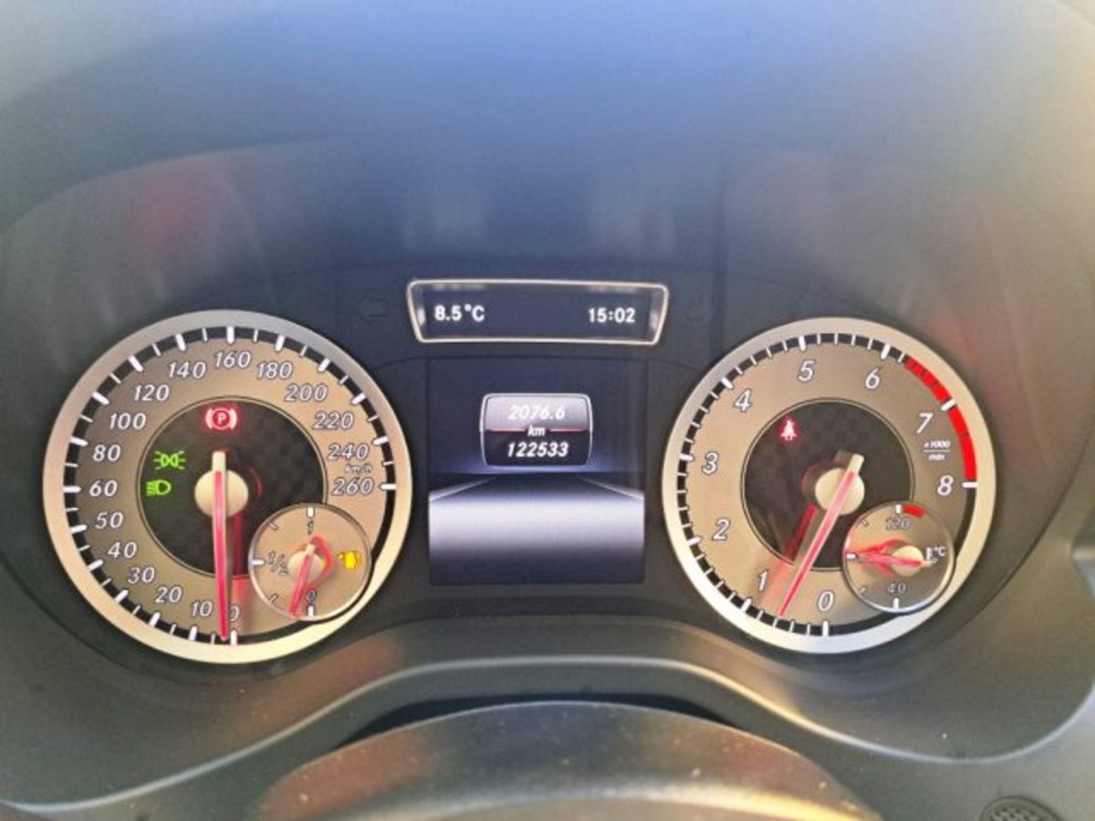 Mercedes-Benz Classe A 200 BlueEFFICIENCY Premium (15)