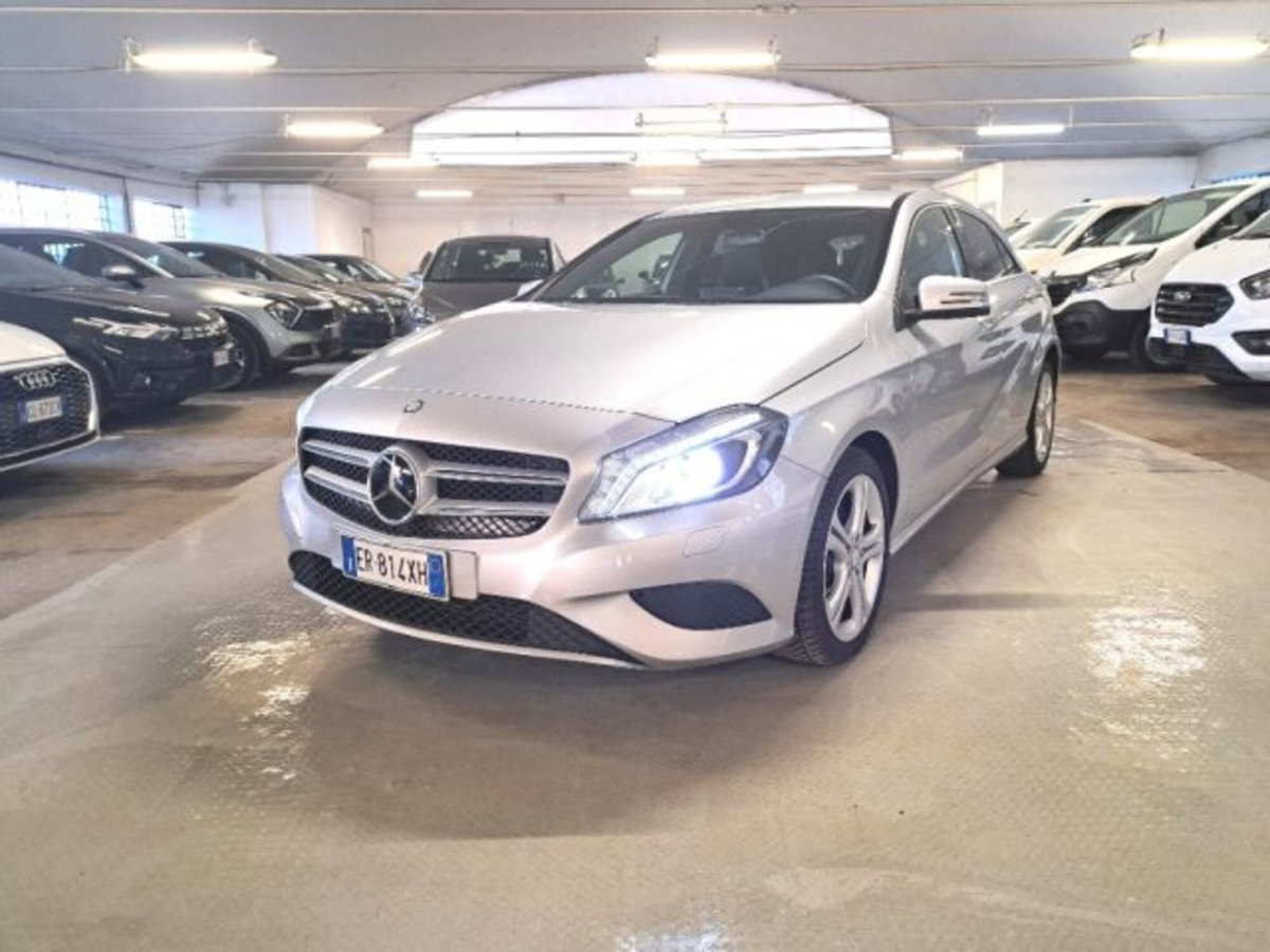 Mercedes-Benz Classe A 200 BlueEFFICIENCY Premium (6)