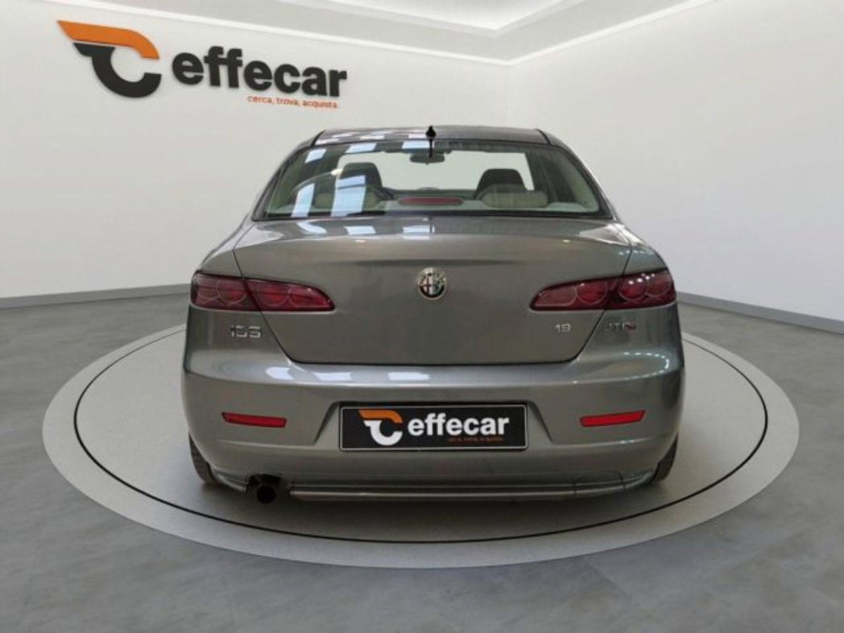 Alfa Romeo 159 1.9 JTDm 150CV Progression (5)