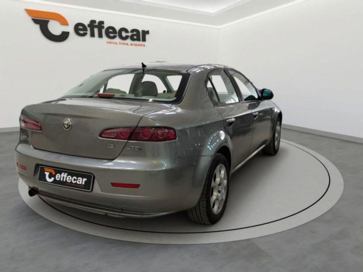 Alfa Romeo 159 1.9 JTDm 150CV Progression (6)