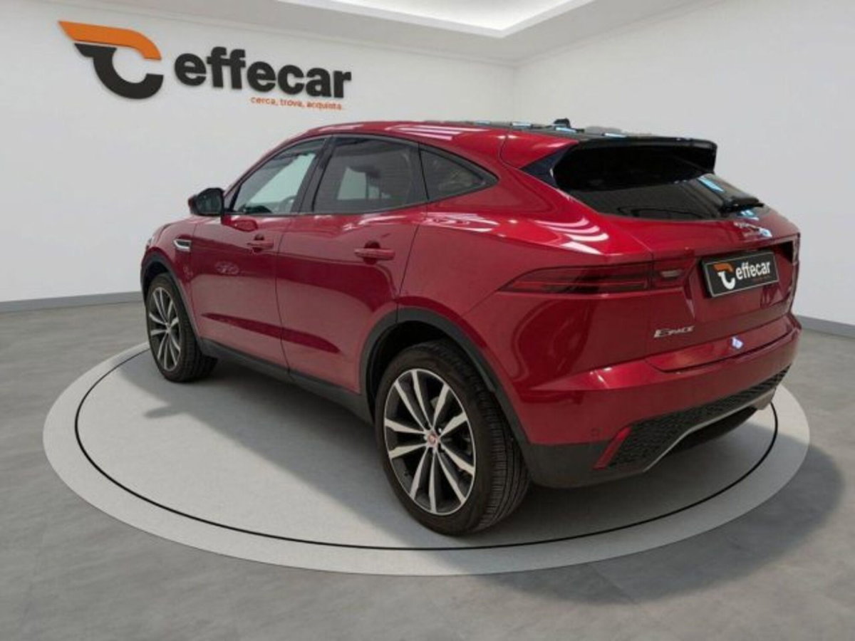 Jaguar E-Pace 2.0D 150 CV AWD aut. R-Dynamic HSE (4)