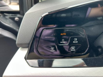 Volkswagen Golf 1.5 TGI DSG Life (15)