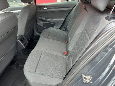 Volkswagen Golf 1.5 TGI DSG Life (6)