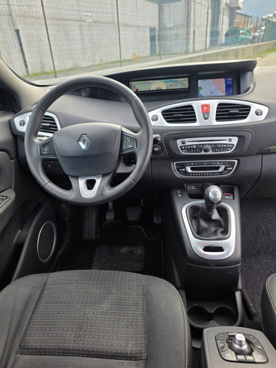 Renault Scenic E-Tech Electric 1.5 dCi 110CV Luxe (14)