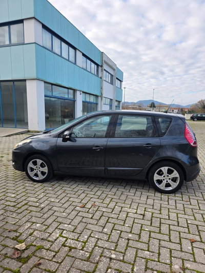 Renault Scenic E-Tech Electric 1.5 dCi 110CV Luxe (4)