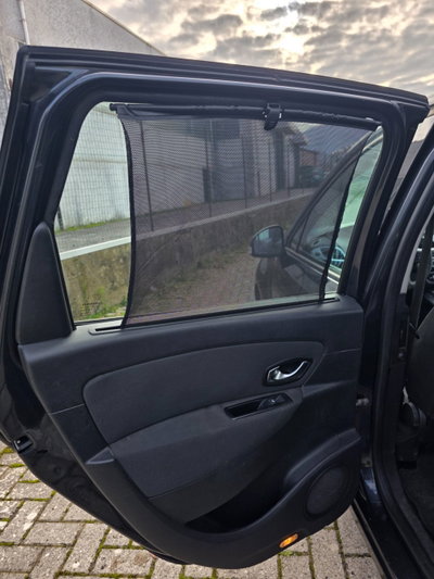 Renault Scenic E-Tech Electric 1.5 dCi 110CV Luxe (9)